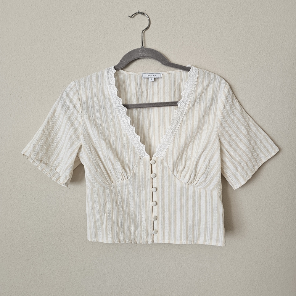 RIHOAS Cream Striped Lace-Trim Button Crop Top